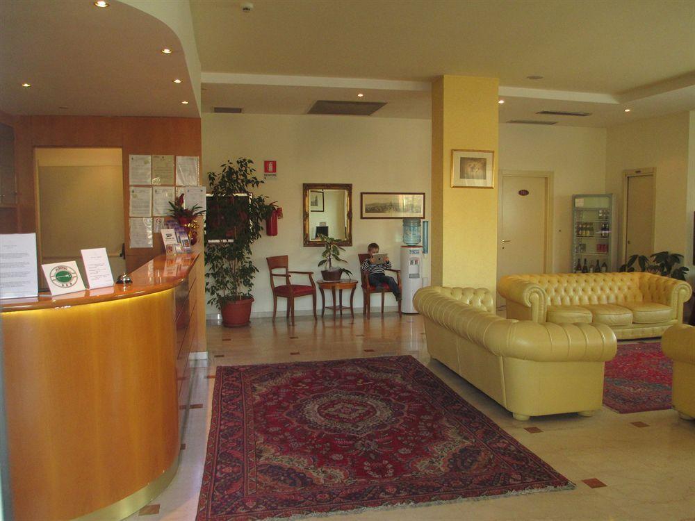 Hotel Dori Peschiera del Garda Exterior foto