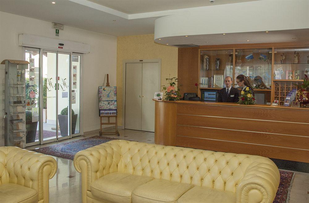 Hotel Dori Peschiera del Garda Exterior foto