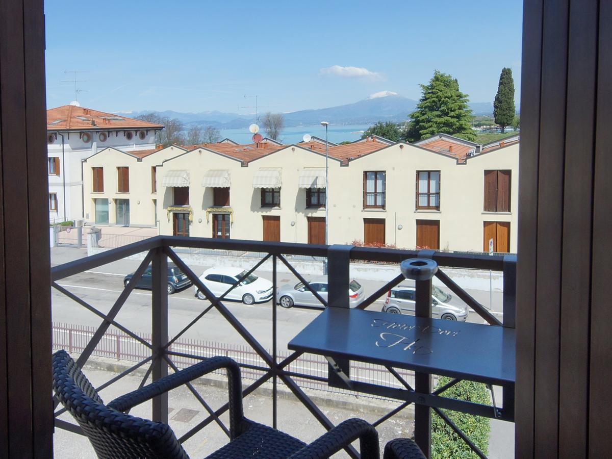 Hotel Dori Peschiera del Garda Exterior foto